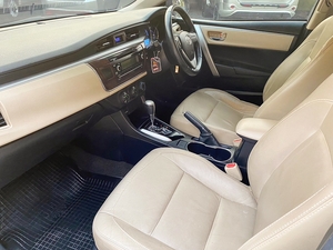 รถบ้าน รถมือสอง Toyota Corolla Altis 1.6 รุ่น G เกียร์ Auto ปี 2014 โดย หญิงรถบ้าน รถมือสองขอนแก่น ราคาถูก ผ่อนสบาย