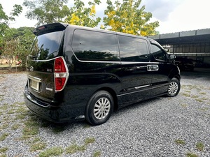 รถบ้าน รถมือสอง Hyundai H-1 2.5 Deluxe Van เกียร์ Auto ปี 2018 โดย หญิงรถบ้าน รถมือสองขอนแก่น ราคาถูก ผ่อนสบาย