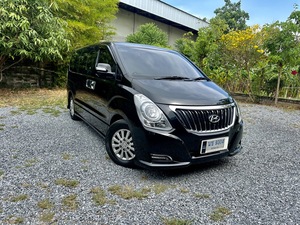 รถบ้าน รถมือสอง Hyundai H-1 2.5 Deluxe Van เกียร์ Auto ปี 2018 โดย หญิงรถบ้าน รถมือสองขอนแก่น ราคาถูก ผ่อนสบาย