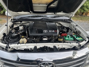 รถบ้าน รถมือสอง Toyota Fortuner 3.0 V เกียร์ Auto 2WD ปี 2015 โดย หญิงรถบ้าน รถมือสองขอนแก่น ราคาถูก ผ่อนสบาย