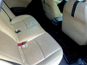รถบ้าน รถมือสอง Honda Civic 1.8 i-VTEC รุ่น EL เกียร์ Auto ปี 2017  โดย หญิงรถบ้าน รถมือสองขอนแก่น ราคาถูก ผ่อนสบาย