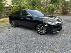 รถบ้าน รถมือสอง Honda Civic 1.8 i-VTEC รุ่น EL เกียร์ Auto ปี 2017  โดย หญิงรถบ้าน รถมือสองขอนแก่น ราคาถูก ผ่อนสบาย