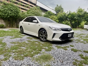 รถบ้าน รถมือสอง Toyota Camry 2.0 รุ่น G Extremo เกียร์ Auto ปี 2016 โดย หญิงรถบ้าน รถมือสองขอนแก่น ราคาถูก ผ่อนสบาย