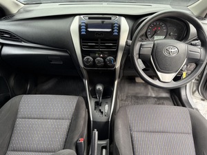 รถบ้าน รถมือสอง Toyota Yaris Ativ 1.2 รุ่น E เกียร์ Auto ปี 2017 โดย หญิงรถบ้าน รถมือสองขอนแก่น ราคาถูก ผ่อนสบาย