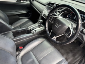 รถบ้าน รถมือสอง Honda Civic 1.8 i-VTEC รุ่น EL เกียร์ Auto ปี 2016 โดย หญิงรถบ้าน รถมือสองขอนแก่น ราคาถูก ผ่อนสบาย