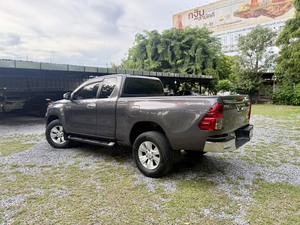 รถบ้าน รถมือสอง Toyota Hilux Revo Prerunner Smart Cab 2.4 เกียร์ AT ปี 2018 โดย หญิงรถบ้าน รถมือสองขอนแก่น ราคาถูก ผ่อนสบาย