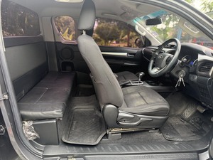 รถบ้าน รถมือสอง Toyota Hilux Revo Prerunner Smart Cab 2.4 เกียร์ AT ปี 2018 โดย หญิงรถบ้าน รถมือสองขอนแก่น ราคาถูก ผ่อนสบาย