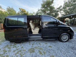 รถบ้าน รถมือสอง Hyundai H-1 2.5 Elite Plus เกียร์ Auto ปี 2016 โดย หญิงรถบ้าน รถมือสองขอนแก่น ราคาถูก ผ่อนสบาย