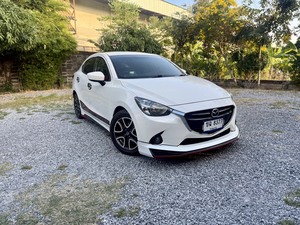 รถบ้าน รถมือสอง Mazda2 Sedan 1.3 SkyActiv-G High Connect เกียร์ Auto ปี 2016 โดย หญิงรถบ้าน รถมือสองขอนแก่น ราคาถูก ผ่อนสบาย