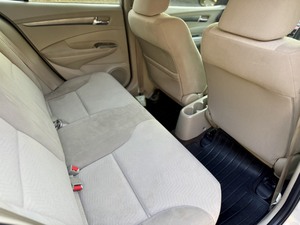 รถบ้าน รถมือสอง Honda City 1.5 i-VTEC รุ่น V เกียร์ Auto ปี 2013 โดย หญิงรถบ้าน รถมือสองขอนแก่น ราคาถูก ผ่อนสบาย