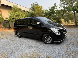 รถบ้าน รถมือสอง Hyundai H-1 2.5 Deluxe Van เกียร์ Auto ปี 2018  โดย หญิงรถบ้าน รถมือสองขอนแก่น ราคาถูก ผ่อนสบาย