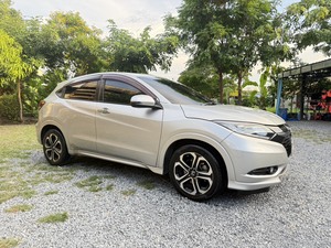 รถบ้าน รถมือสอง Honda HR-V 1.8 รุ่น EL เกียร์ Auto ปี 2015  โดย หญิงรถบ้าน รถมือสองขอนแก่น ราคาถูก ผ่อนสบาย