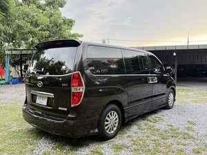 รถบ้าน รถมือสอง Hyundai H-1 2.5 Deluxe Van เกียร์ Auto ปี 2017 โดย หญิงรถบ้าน รถมือสองขอนแก่น ราคาถูก ผ่อนสบาย