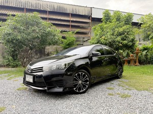 รถบ้าน รถมือสอง Toyota Corolla Altis 1.8 รุ่น S ESport เกียร์ Auto ปี 2015  โดย หญิงรถบ้าน รถมือสองขอนแก่น ราคาถูก ผ่อนสบาย