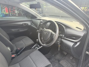 รถบ้าน รถมือสอง Toyota Yaris Ativ 1.2 Entry เกียร์ Auto ปี 2021  โดย หญิงรถบ้าน รถมือสองขอนแก่น ราคาถูก ผ่อนสบาย
