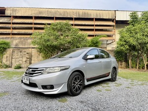 รถบ้าน รถมือสอง Honda City 1.5 i-VTEC รุ่น S เกียร์ Auto ปี 2013 โดย หญิงรถบ้าน รถมือสองขอนแก่น ราคาถูก ผ่อนสบาย