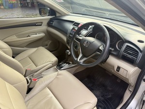 รถบ้าน รถมือสอง Honda City 1.5 i-VTEC รุ่น S เกียร์ Auto ปี 2013 โดย หญิงรถบ้าน รถมือสองขอนแก่น ราคาถูก ผ่อนสบาย