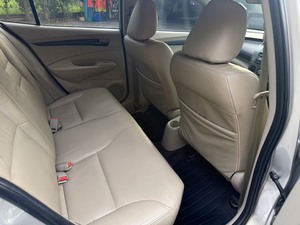 รถบ้าน รถมือสอง Honda City 1.5 i-VTEC รุ่น S เกียร์ Auto ปี 2013 โดย หญิงรถบ้าน รถมือสองขอนแก่น ราคาถูก ผ่อนสบาย