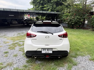 รถบ้าน รถมือสอง Mazda2 Hatchback 1.3 SkyActiv-G High Connect เกียร์ Auto ปี 2015 โดย หญิงรถบ้าน รถมือสองขอนแก่น ราคาถูก ผ่อนสบาย