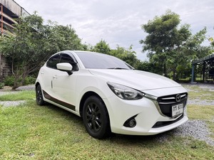 รถบ้าน รถมือสอง Mazda2 Hatchback 1.3 SkyActiv-G High Connect เกียร์ Auto ปี 2015 โดย หญิงรถบ้าน รถมือสองขอนแก่น ราคาถูก ผ่อนสบาย