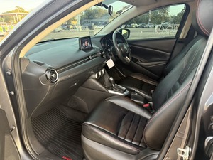 รถบ้าน รถมือสอง Mazda2 Sedan 1.3 SkyActiv-G High Connect เกียร์ Auto ปี 2018 โดย หญิงรถบ้าน รถมือสองขอนแก่น ราคาถูก ผ่อนสบาย