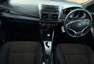 รถบ้าน รถมือสอง Toyota Yaris 1.2 รุ่น G เกียร์ Auto ปี 2015  โดย หญิงรถบ้าน รถมือสองขอนแก่น ราคาถูก ผ่อนสบาย