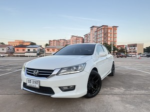 รถบ้าน รถมือสอง Honda Accord 2.0 i-VTEC รุ่น EL เกียร์ Auto ปี 2013  โดย หญิงรถบ้าน รถมือสองขอนแก่น ราคาถูก ผ่อนสบาย
