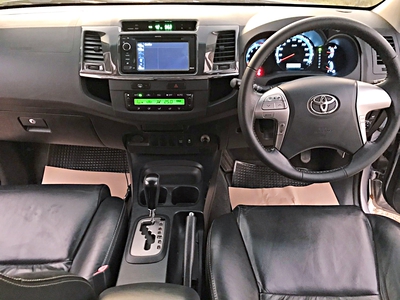 รถบ้าน รถมือสอง Toyota Fortuner 3.0 V 2WD 50 Anniversary เกียร์ Auto ปี 2012  โดย หญิงรถบ้าน รถมือสองขอนแก่น ราคาถูก ผ่อนสบาย