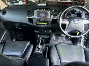 รถบ้าน รถมือสอง Toyota Fortuner 2.5 VN Turbo รุ่น V เกียร์ Auto 2WD ปี 2014  โดย หญิงรถบ้าน รถมือสองขอนแก่น ราคาถูก ผ่อนสบาย