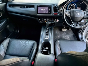 รถบ้าน รถมือสอง Honda HR-V 1.8 i-VTEC รุ่น E  ปี 2015 โดย หญิงรถบ้าน รถมือสองขอนแก่น ราคาถูก ผ่อนสบาย