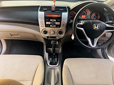 รถบ้าน รถมือสอง Honda City 1.5 i-VTEC เกียร์ ​Auto ปี 2010  โดย หญิงรถบ้าน รถมือสองขอนแก่น ราคาถูก ผ่อนสบาย
